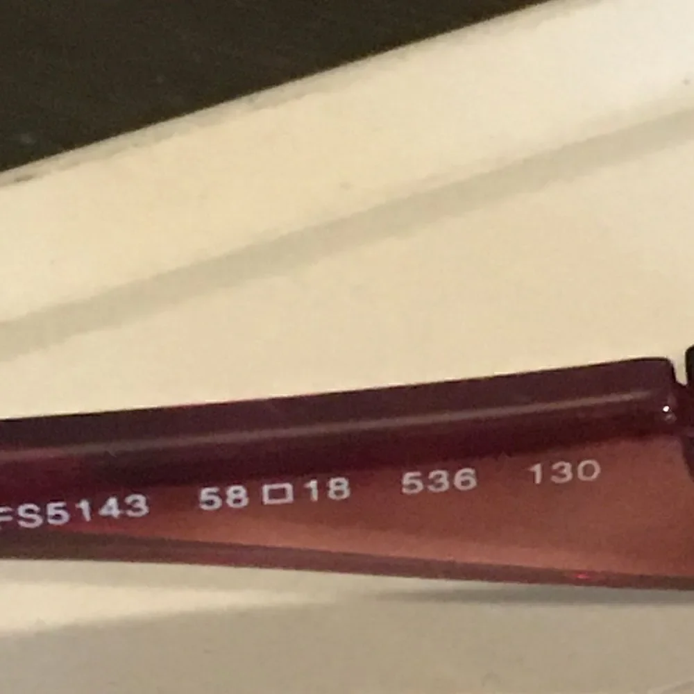 Authentic Fendi Purple/Brown Sunglasses ser FS5143